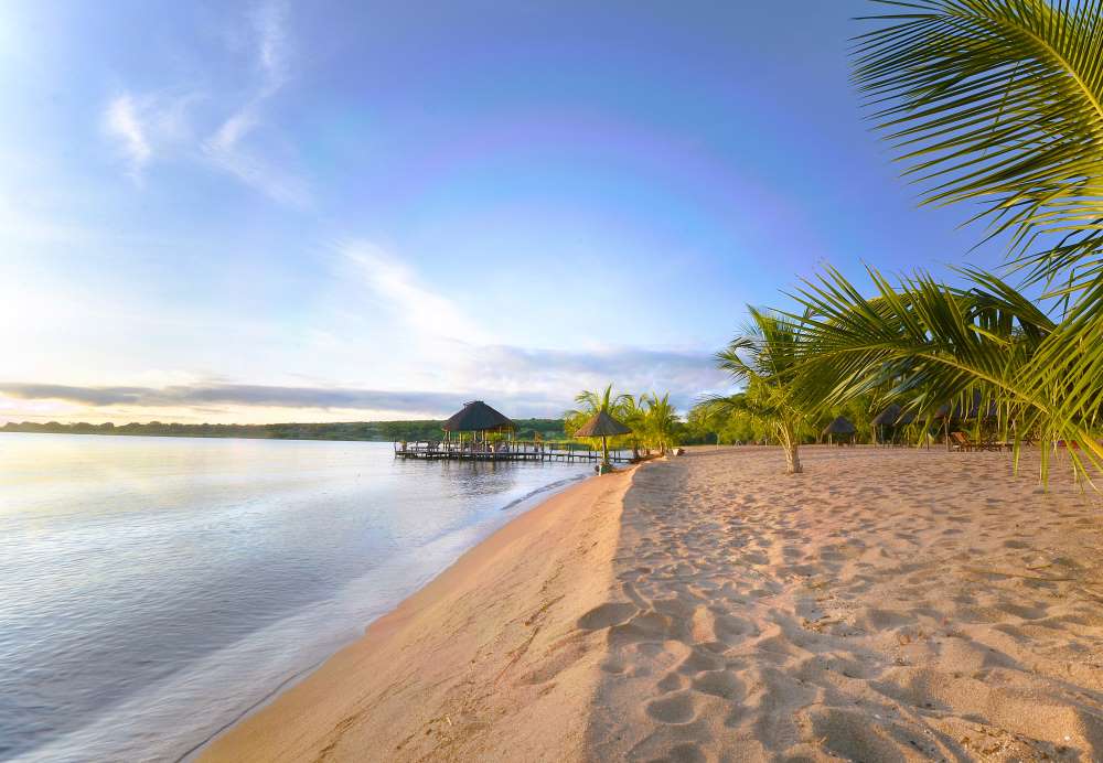 Paradiesisches Strandresort im Mahale Mountains Nationalpark in Tansania