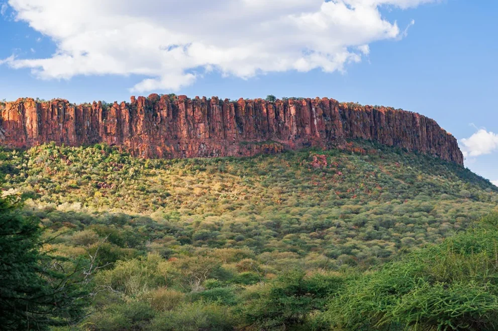 Waterberg Plateau von unten.