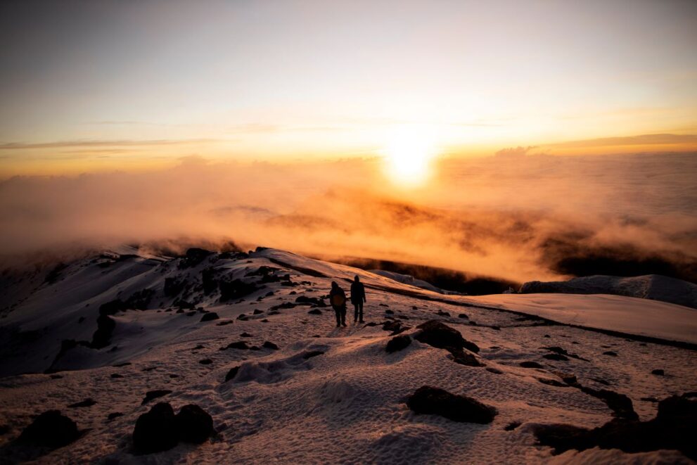 Sonnenaufgang am Gipfel des Kilimandscharo