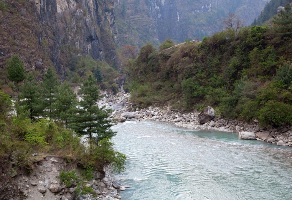 Der Fluss Marsyangdi bei Dharapani, wo die Manaslu-Runde auf der Annapurna-Seite endet